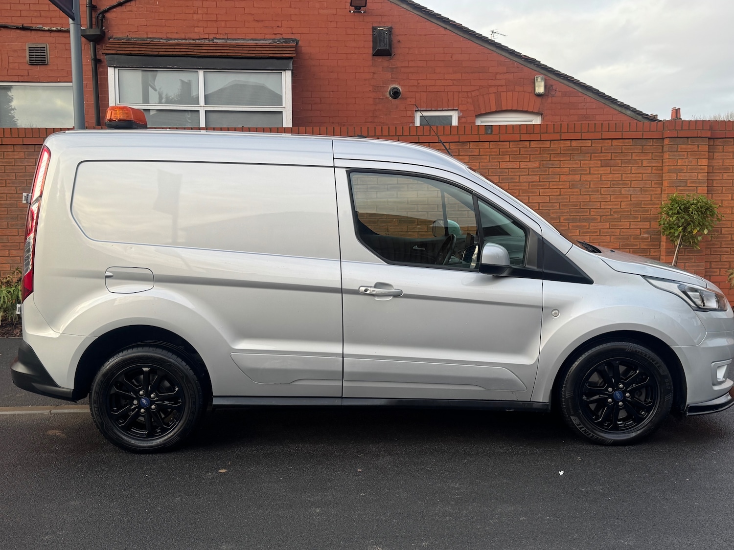 Used Ford Transit Connect 2023 for sale - 77237194: Photo 8