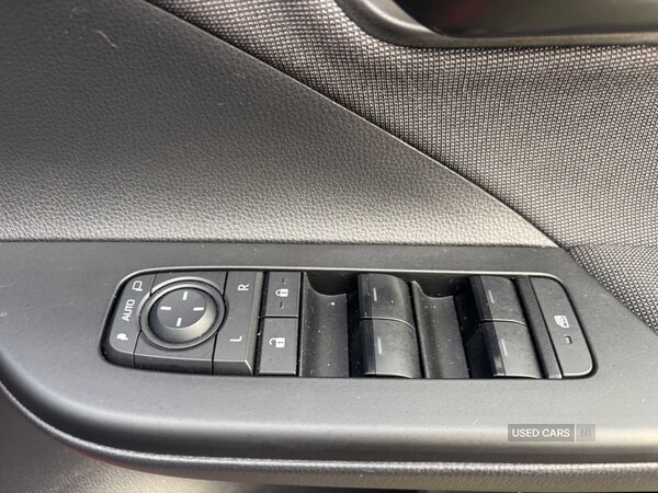 Used Toyota C-HR 2024 for sale - 76621387: Photo 17