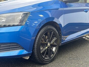 Used Skoda Fabia 2018 for sale - 76433433: Photo