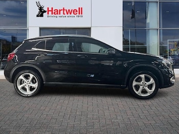 Used Mercedes-Benz GLA 2017 for sale - 77063879: Photo