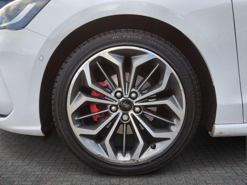 Used Ford Focus 2023 for sale - 76835498: Photo 10