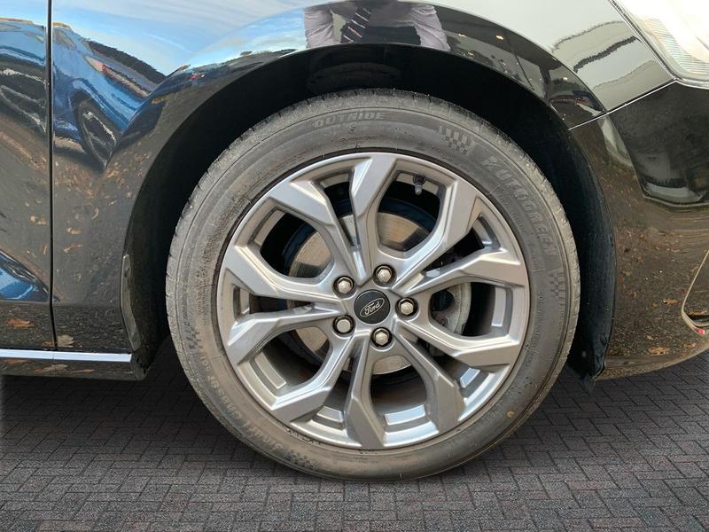 Used Ford Focus 2022 for sale - 76835500: Photo 10