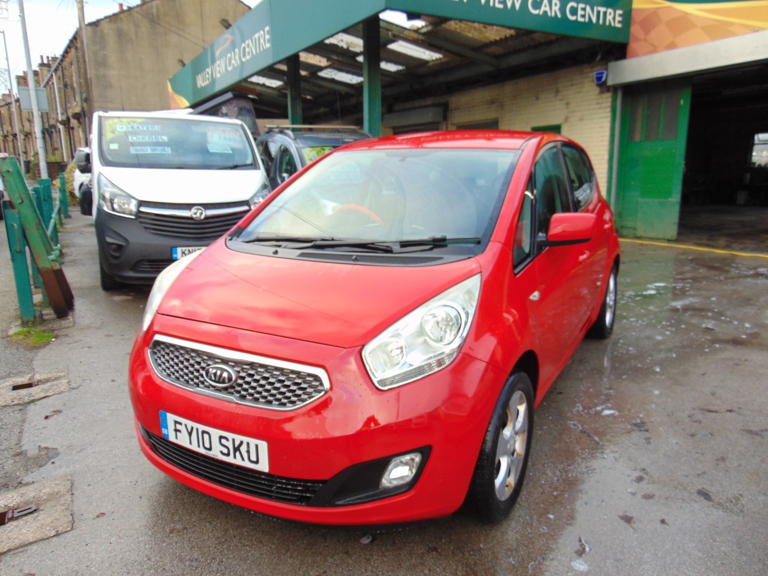 Used Kia Venga 2010 for sale - 77001531: Photo 2