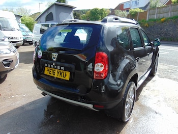 Used Dacia Duster 2016 for sale - 78540331: Photo