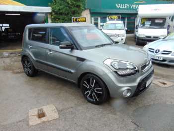 2013 (13) - 1.6 CRDi Quantum 5dr