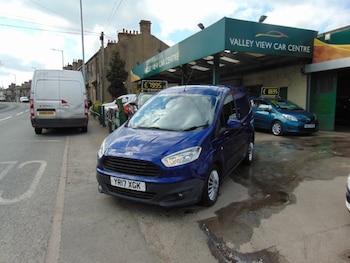 Used Ford Transit Courier 2017 for sale - 75931276: Photo