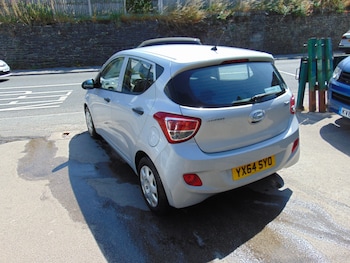 Used Hyundai i10 2014 for sale - 79261685: Photo