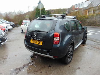 Used Dacia Duster 2016 for sale - 76791317: Photo