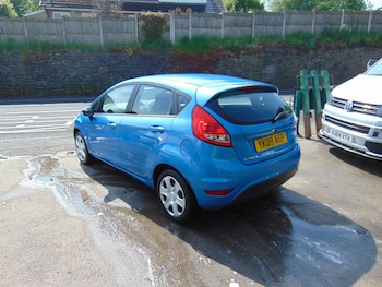 Used Ford Fiesta 2010 for sale - 78733005: Photo