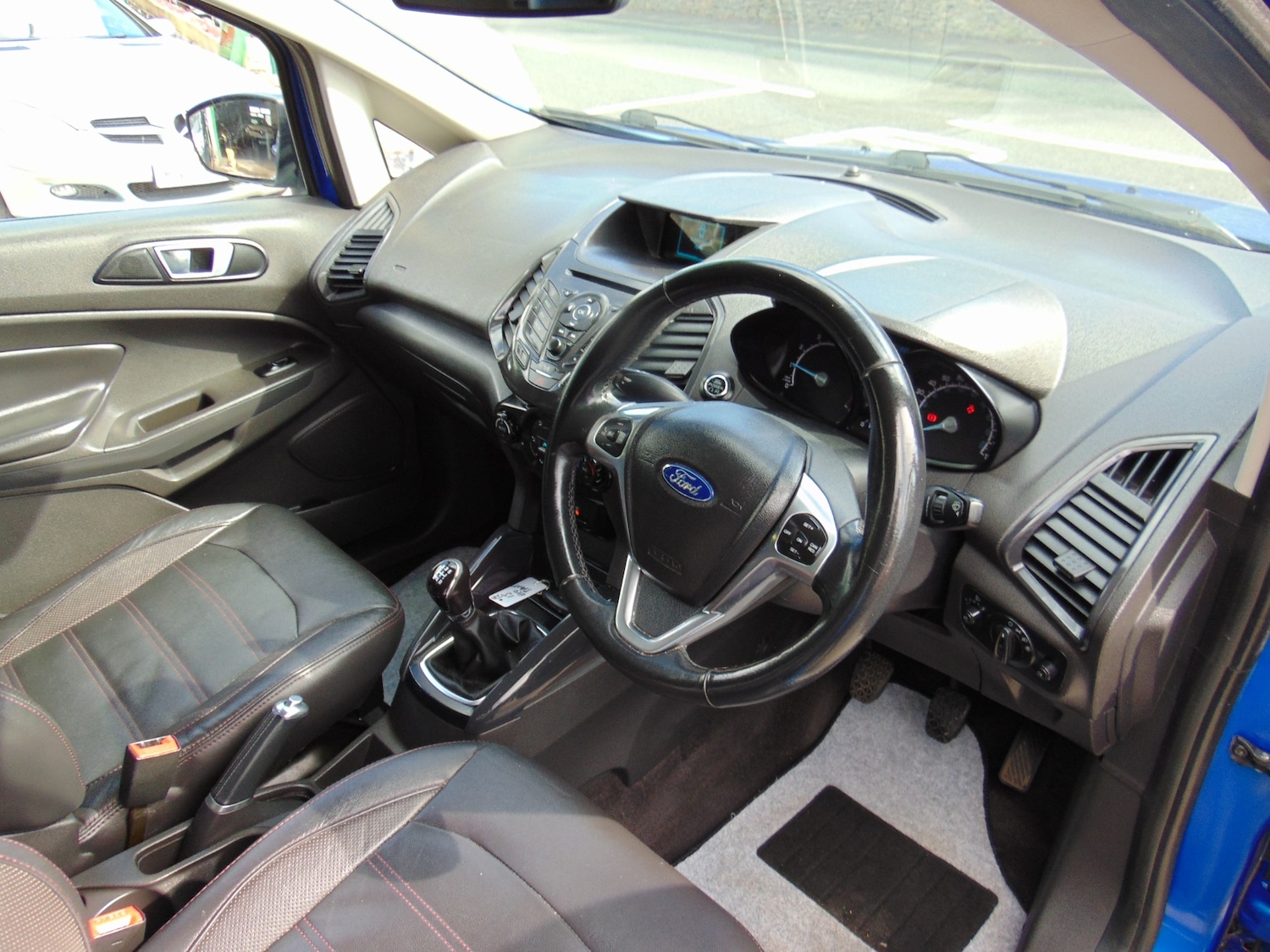 Used Ford Ecosport 2015 for sale - 75761823: Photo 5