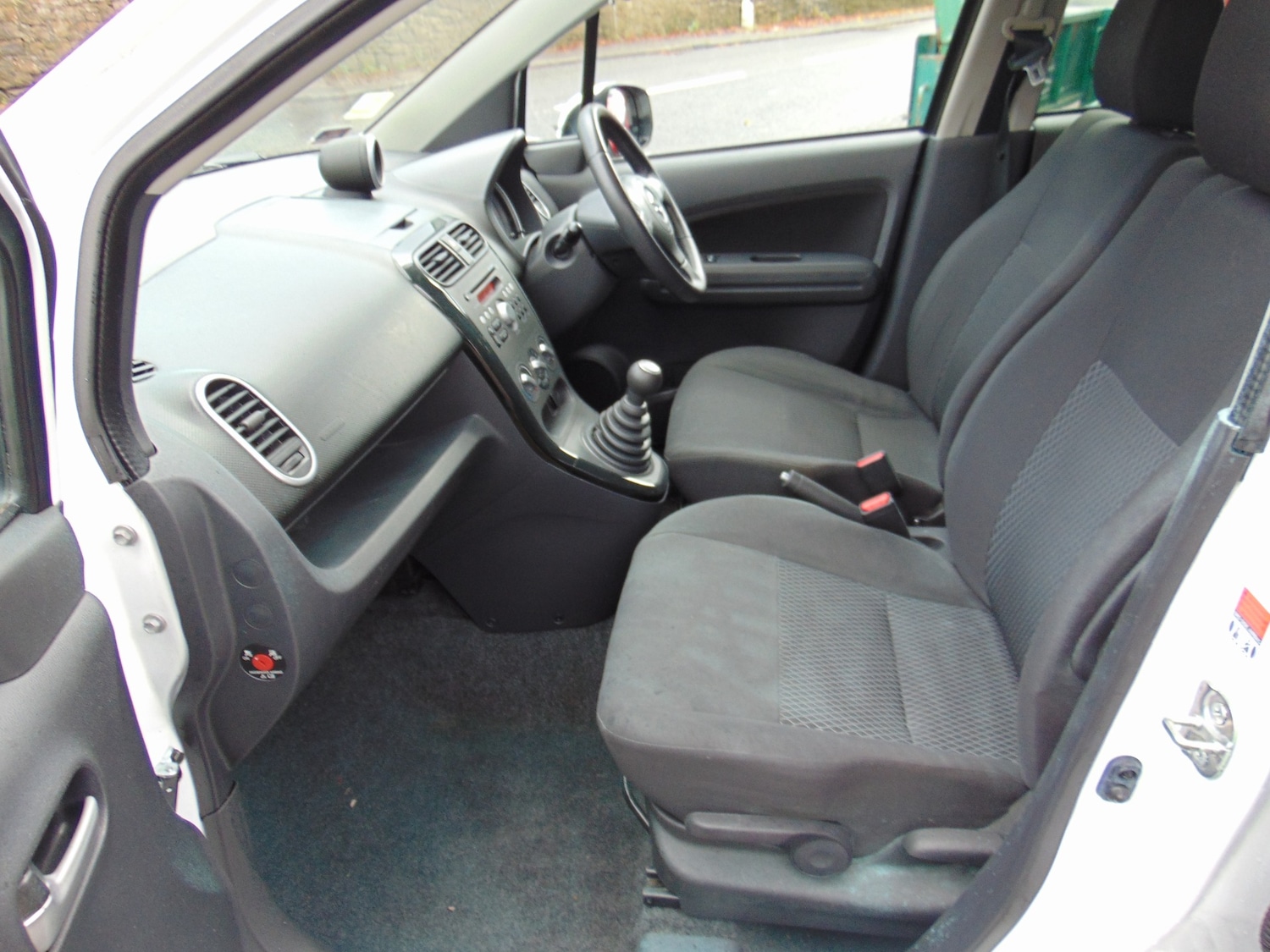 Used Suzuki Splash 2013 for sale - 76329482: Photo 5