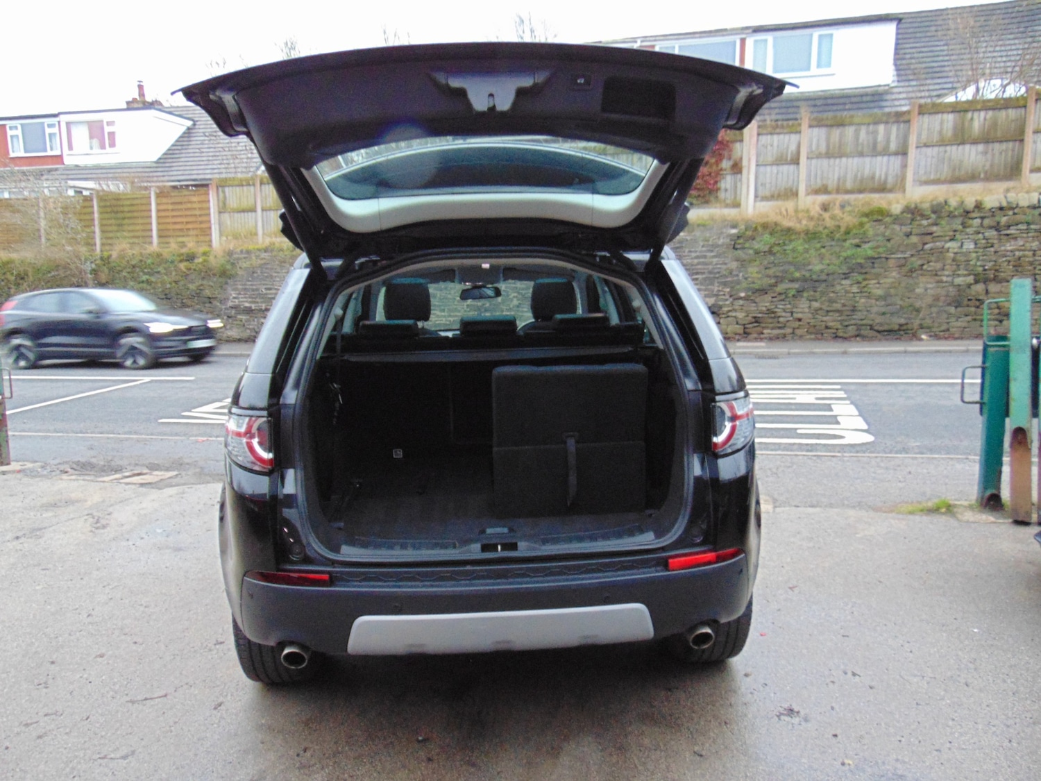 Used Land Rover Discovery Sport 2017 for sale - 77418578: Photo 7