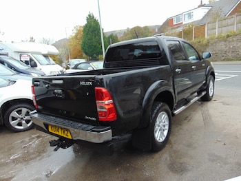Used Toyota Hilux 2014 for sale - 76230521: Photo 4
