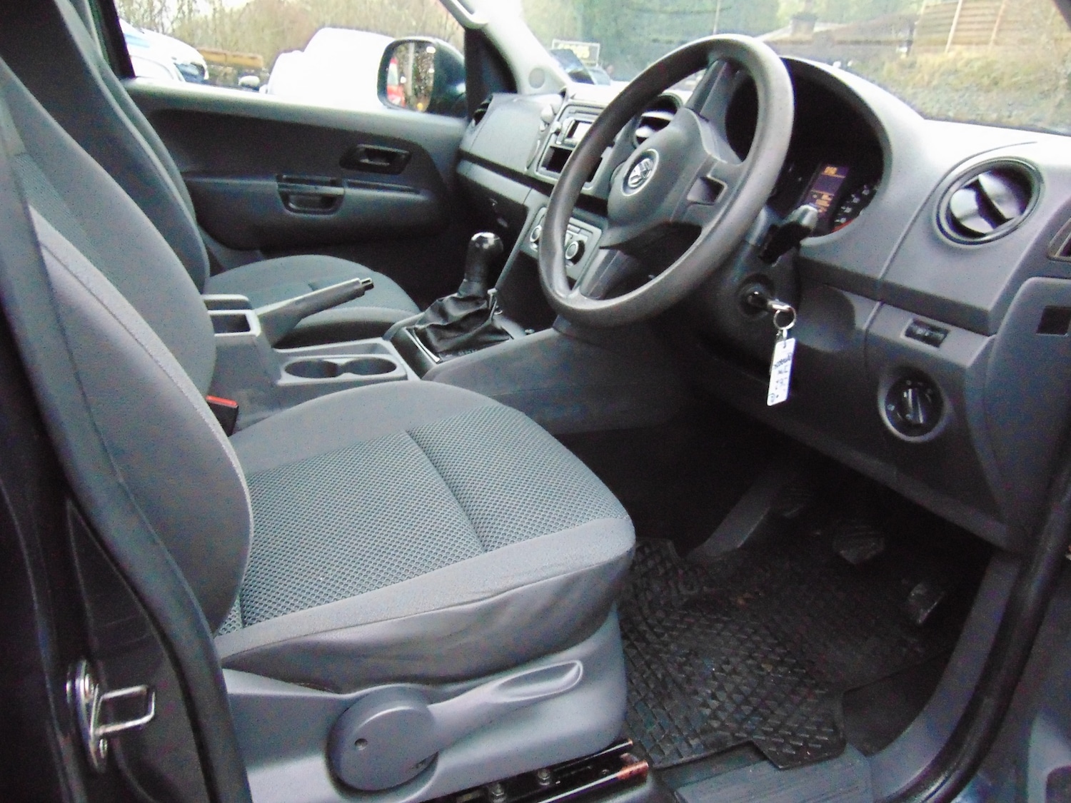 Used Volkswagen Amarok 2012 for sale - 77298630: Photo 6