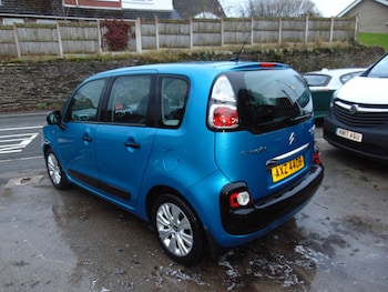 Used Citroen C3 Picasso 2010 for sale - 76834701: Photo
