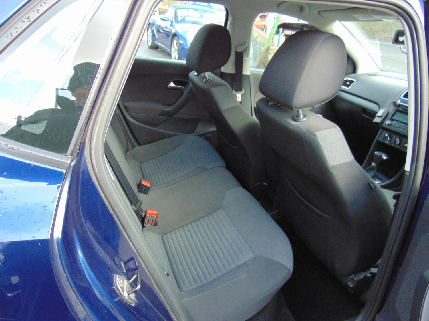 Used Volkswagen Polo 2010 for sale - 77630144: Photo 8