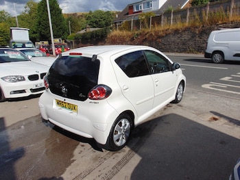 Used Toyota AYGO 2012 for sale - 79420900: Photo