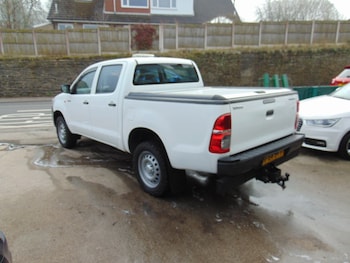 Used Toyota Hilux 2014 for sale - 77729997: Photo