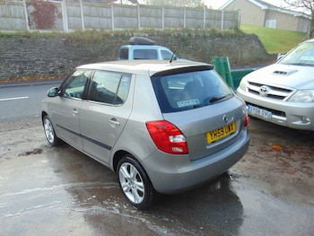Used Skoda Fabia 2009 for sale - 76477555: Photo
