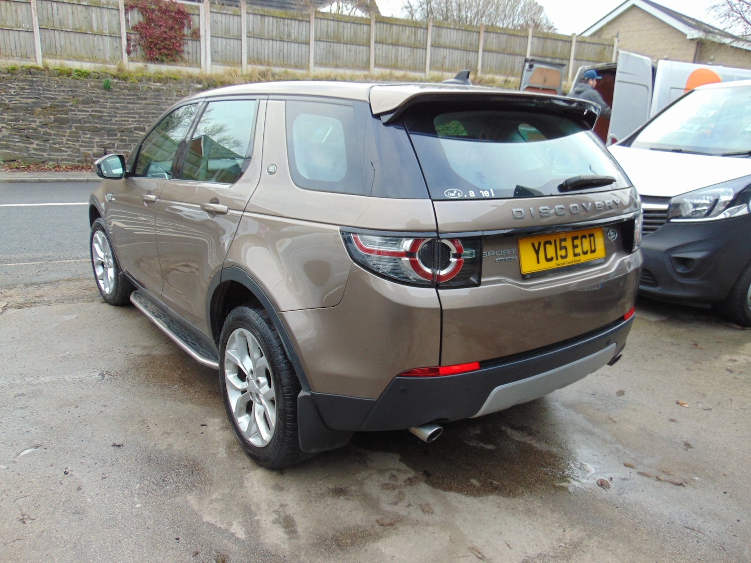 Used Land Rover Discovery Sport 2015 for sale - 77069135: Photo 3