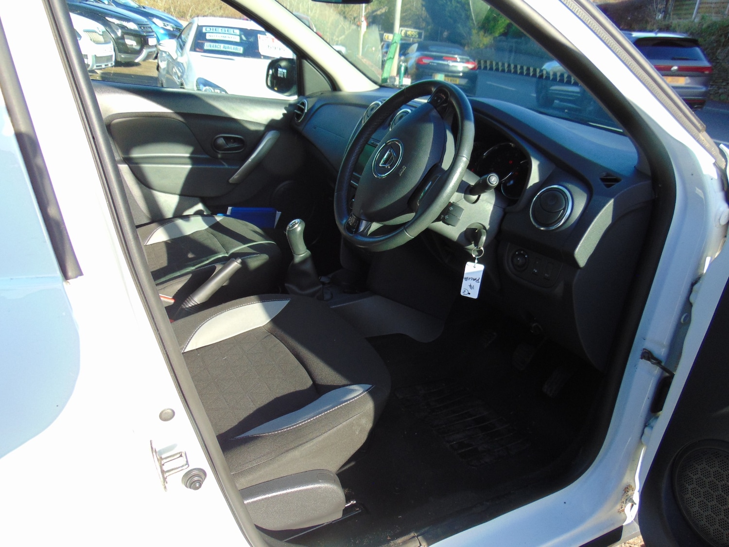 Used Dacia Sandero Stepway 2014 for sale - 76718985: Photo 6