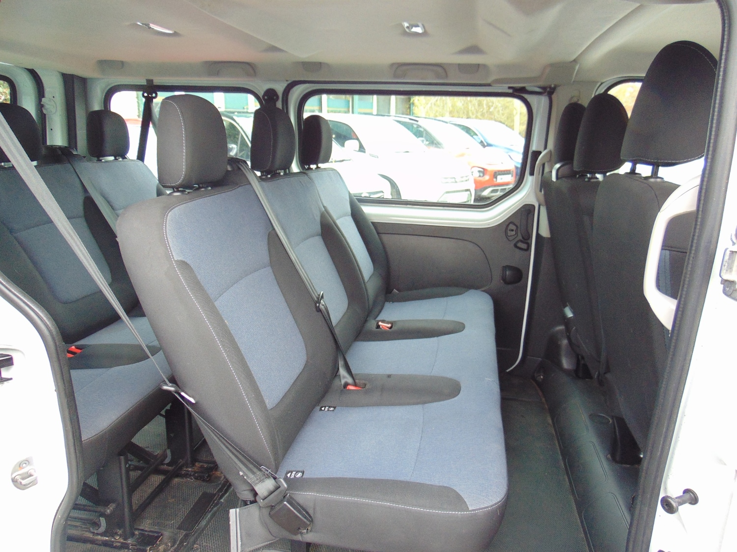 Used Vauxhall Vivaro 2017 for sale - 76413042: Photo 6