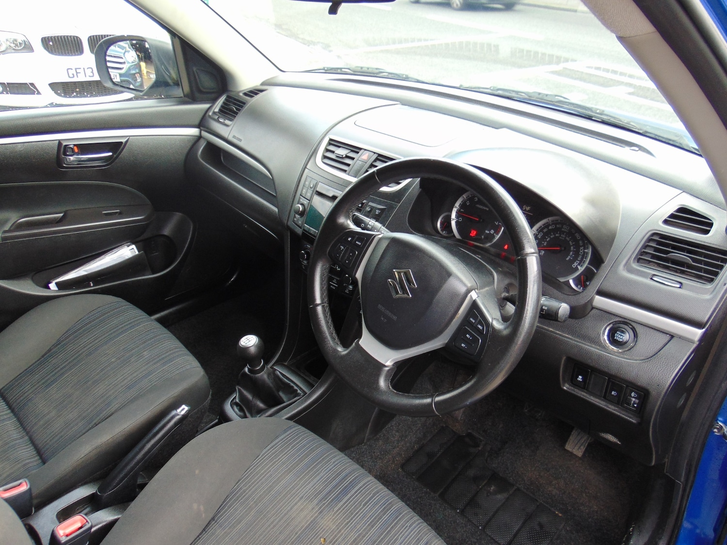 Used Suzuki Swift 2013 for sale - 76075835: Photo 5