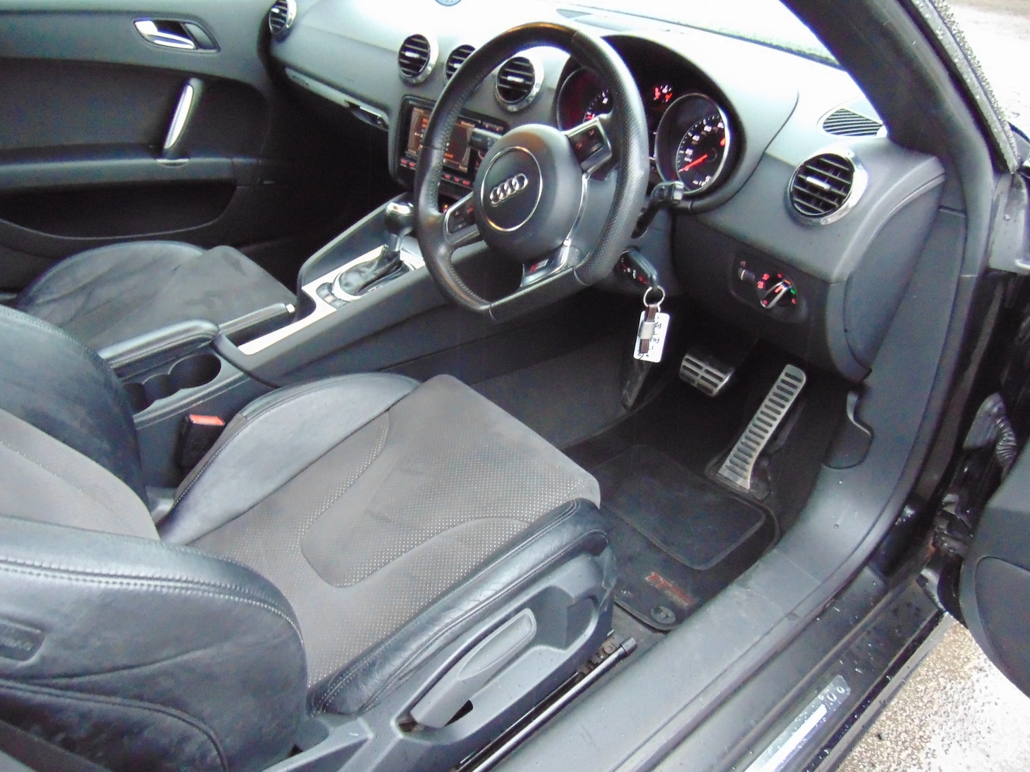 Used Audi TT 2012 for sale - 77283044: Photo 5