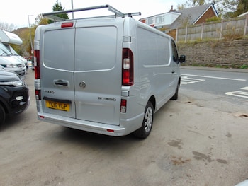Used Vauxhall Vivaro 2016 for sale - 76207173: Photo