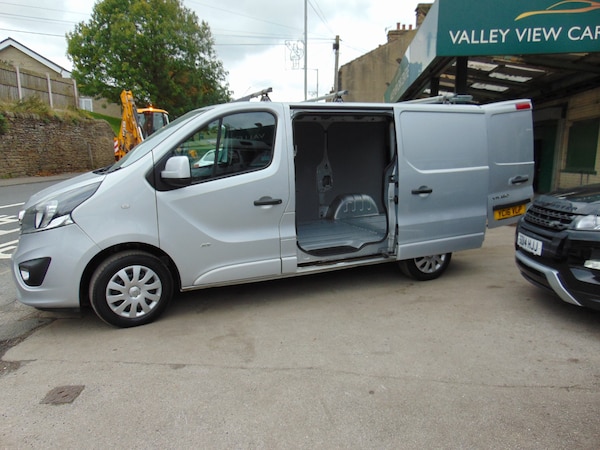 Used Vauxhall Vivaro 2016 for sale - 76207173: Photo 5