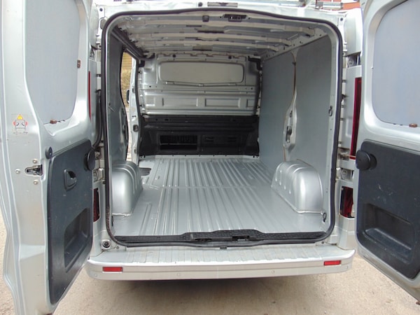 Used Vauxhall Vivaro 2016 for sale - 76207173: Photo 6