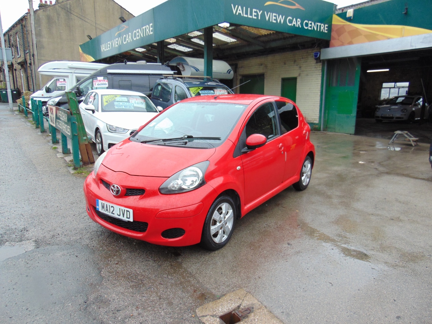 Used Toyota AYGO 2012 for sale - 77649719: Photo 2