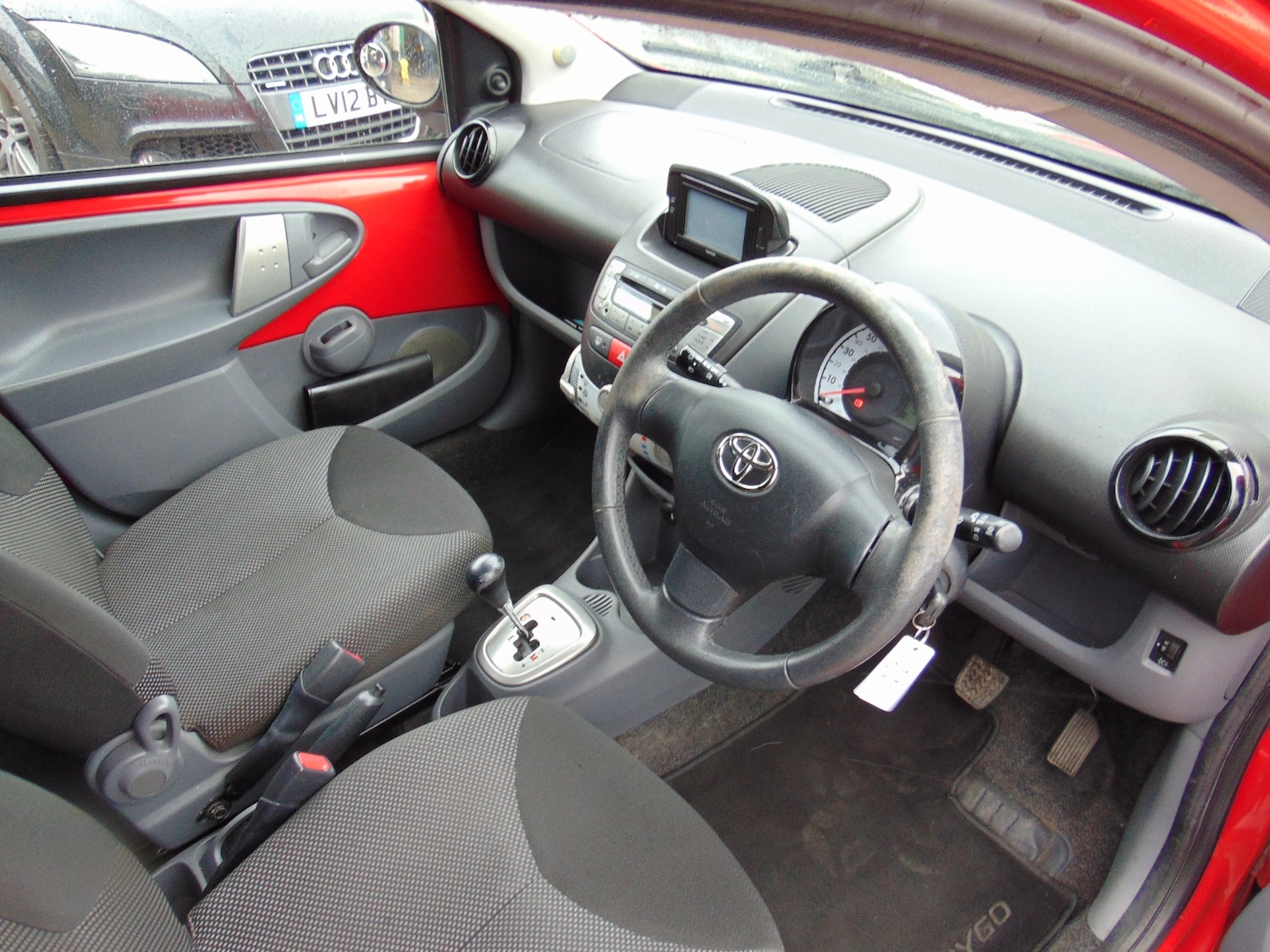 Used Toyota AYGO 2012 for sale - 77649719: Photo 5
