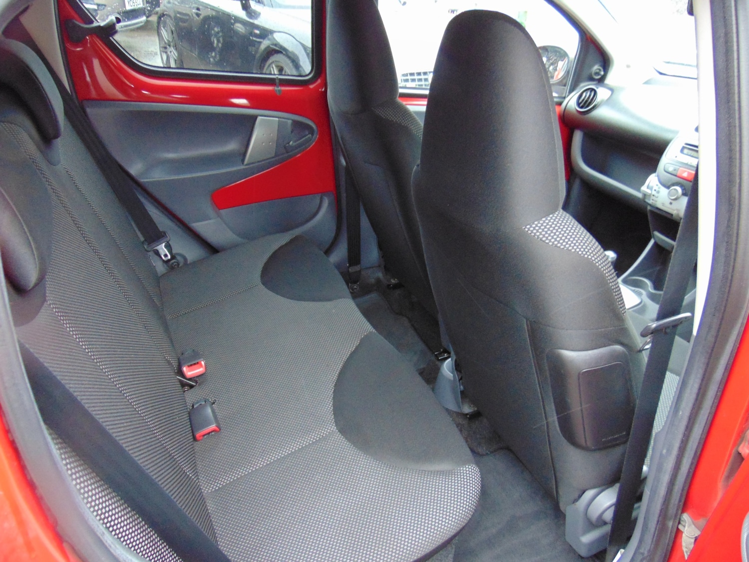 Used Toyota AYGO 2012 for sale - 77649719: Photo 6