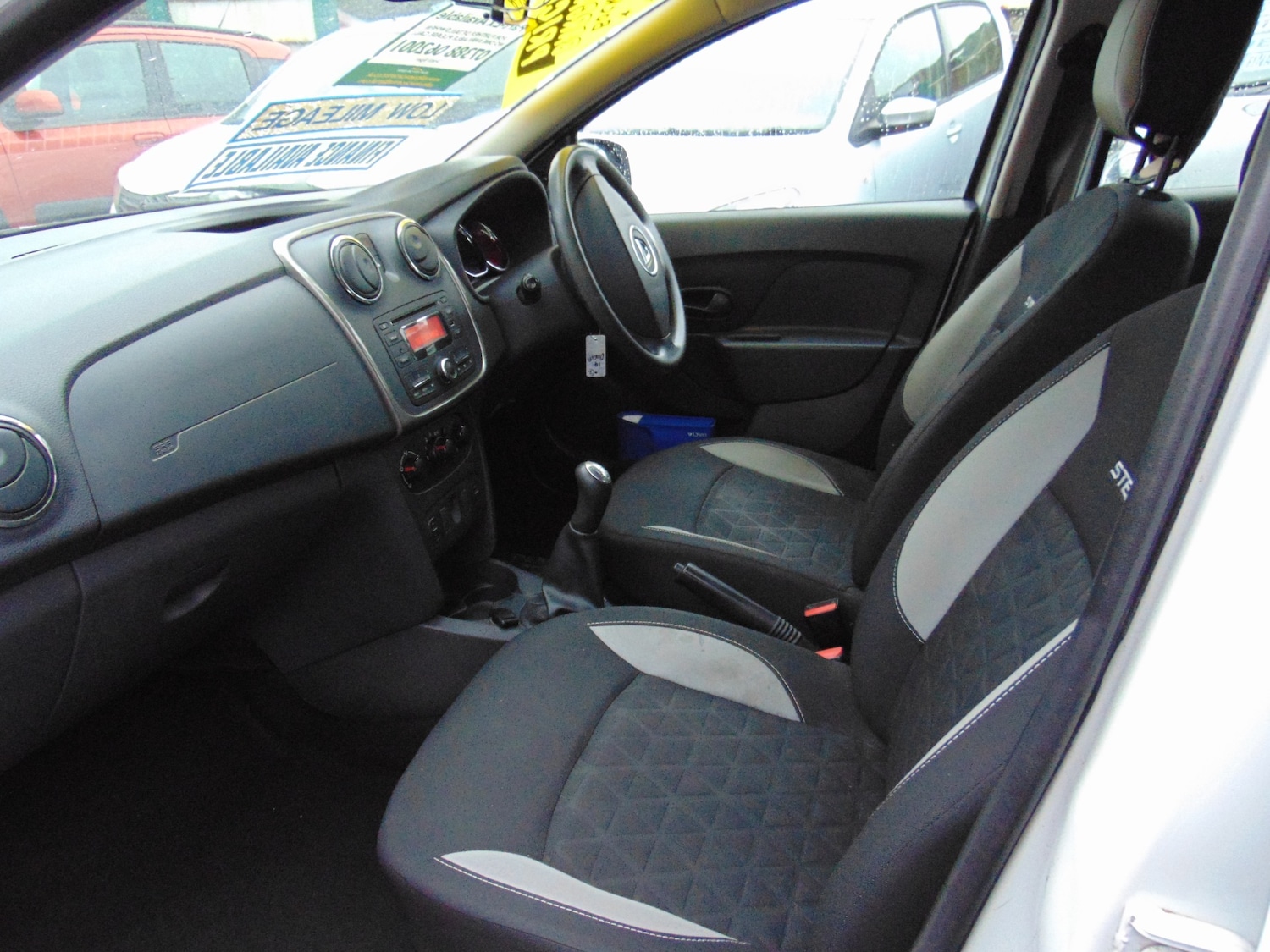 Used Dacia Sandero Stepway 2014 for sale - 77417668: Photo 5