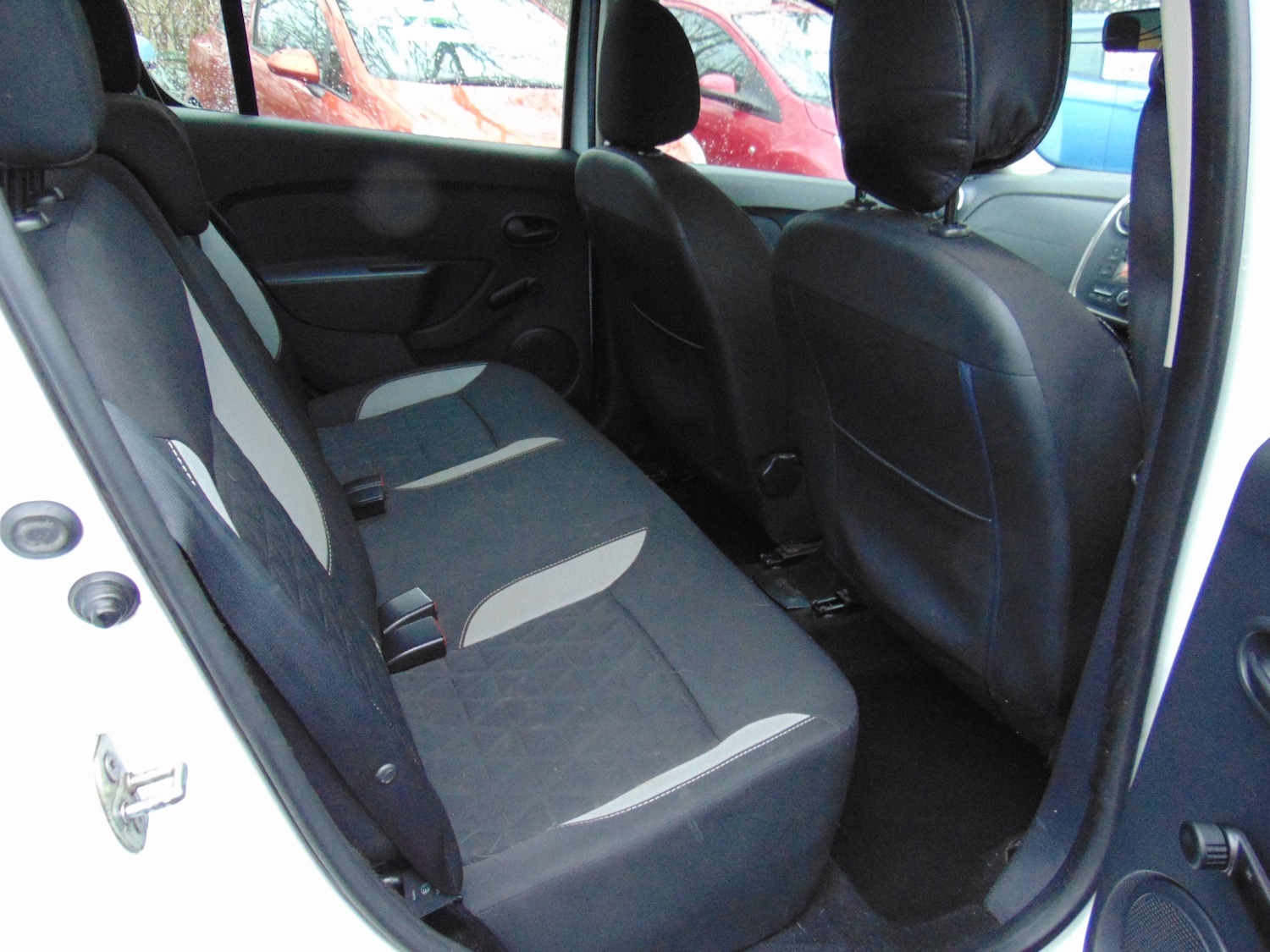 Used Dacia Sandero Stepway 2014 for sale - 77417668: Photo 6