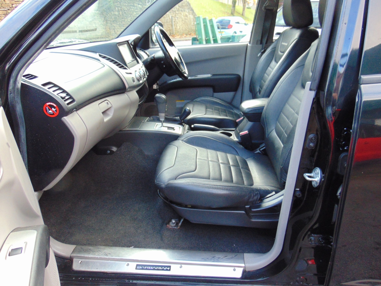 Used Mitsubishi L200 2010 for sale - 76464588: Photo 6