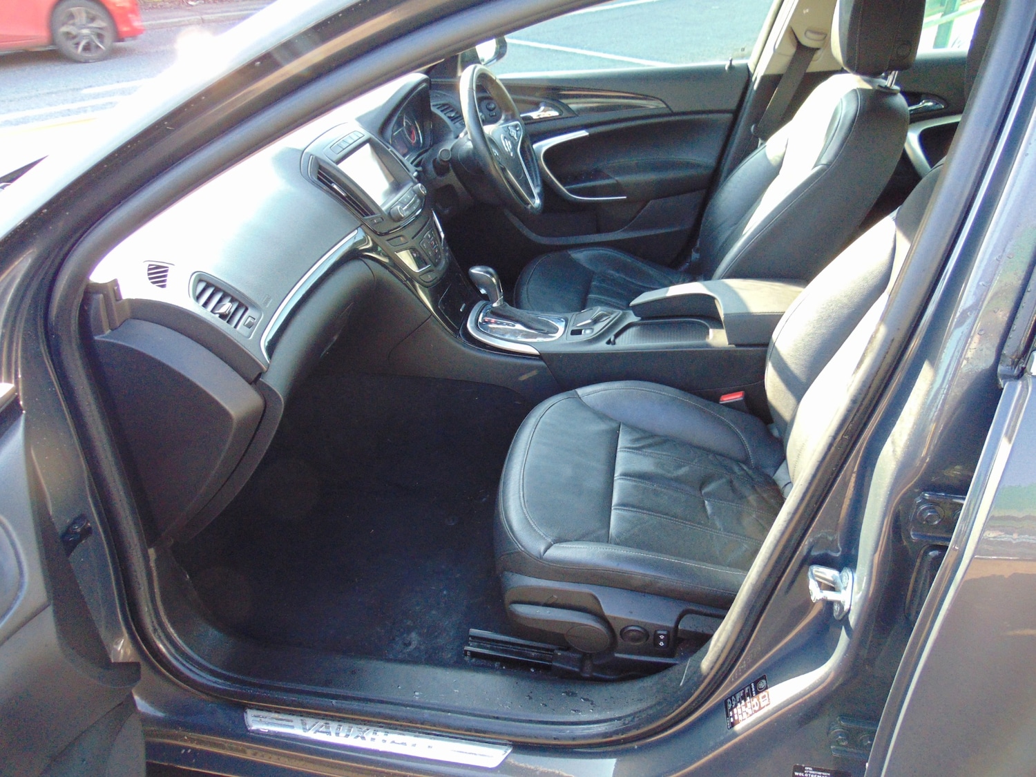 Used Vauxhall Insignia 2015 for sale - 77730010: Photo 5