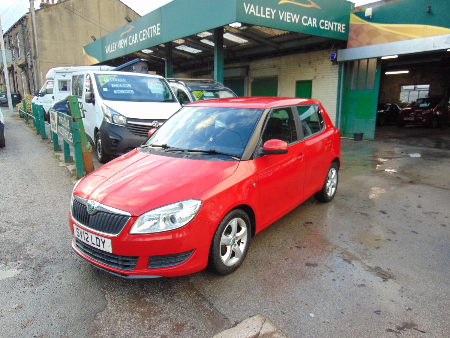 Used Skoda Fabia 2012 for sale - 76969441: Photo 2