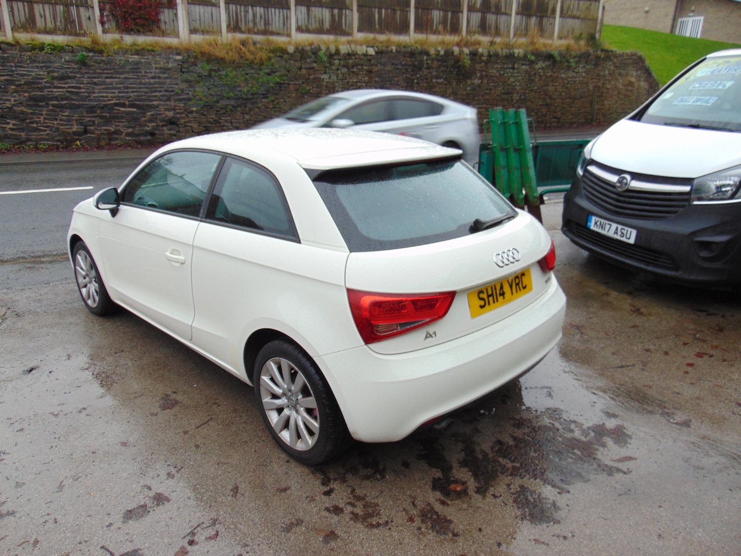 Used Audi A1 2014 for sale - 76946128: Photo 3