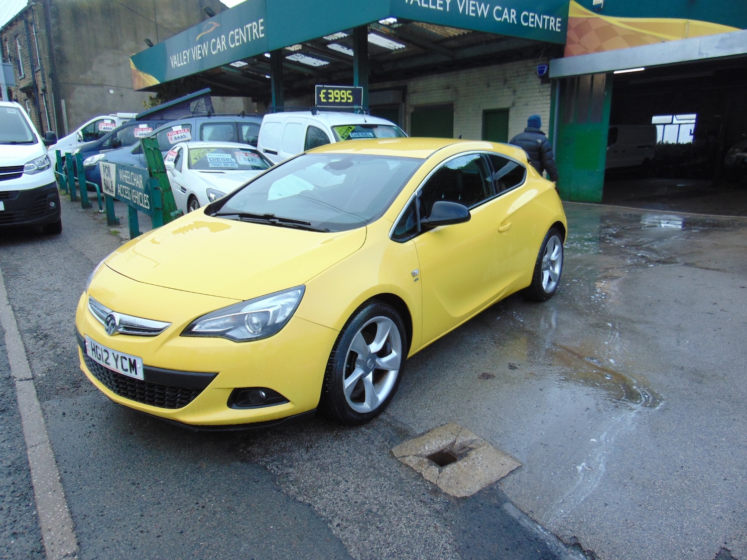 Used Vauxhall Astra GTC 2012 for sale - 77220784: Photo 2