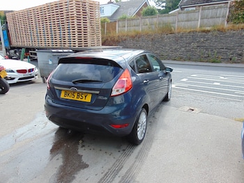Used Ford Fiesta 2015 for sale - 79456337: Photo