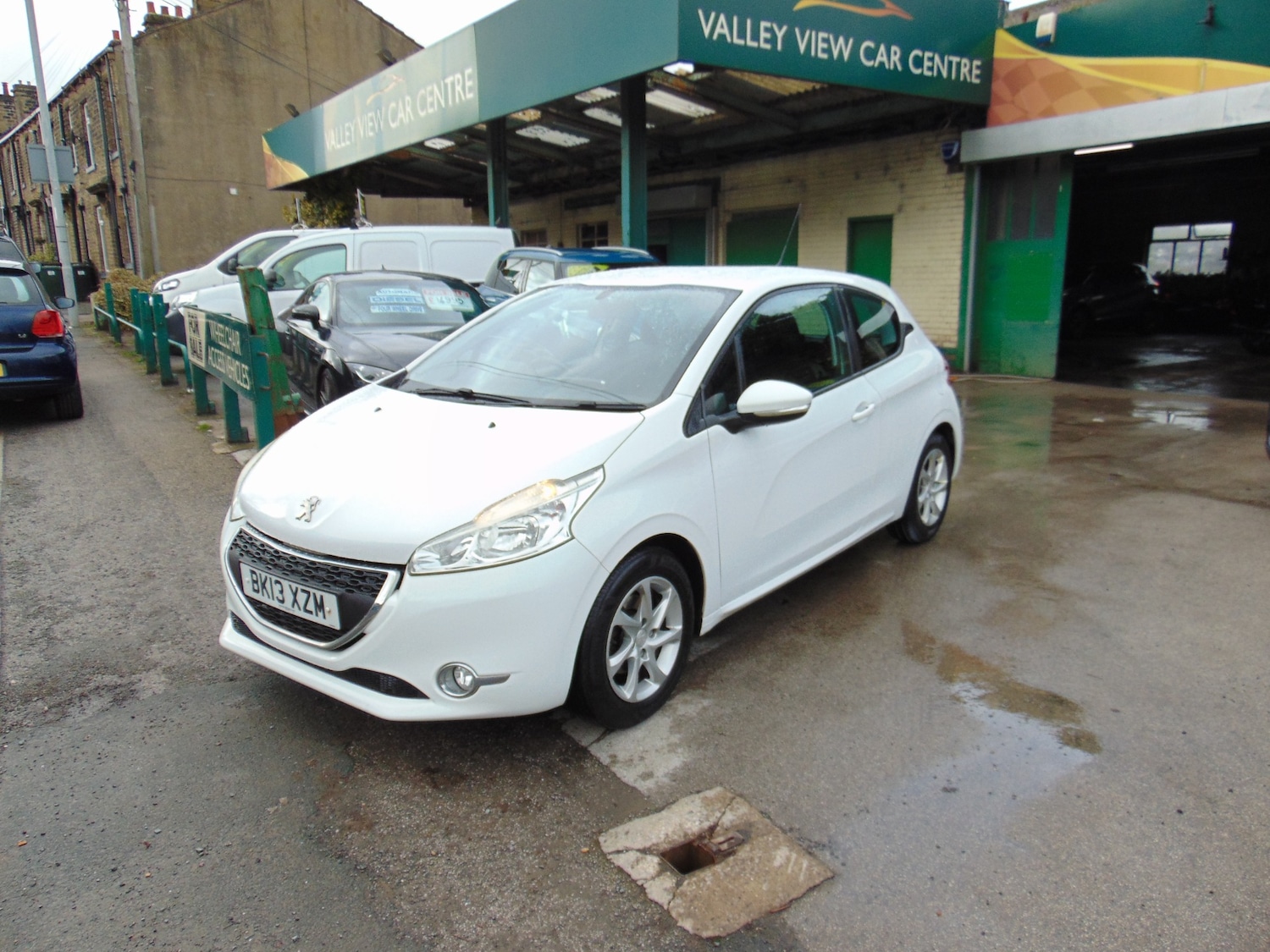 Used Peugeot 208 2013 for sale - 77605558: Photo 2