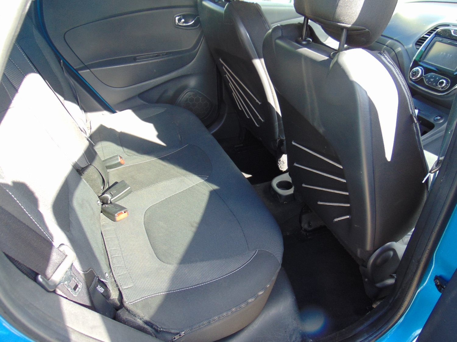 Used Renault Captur 2015 for sale - 76064750: Photo 6