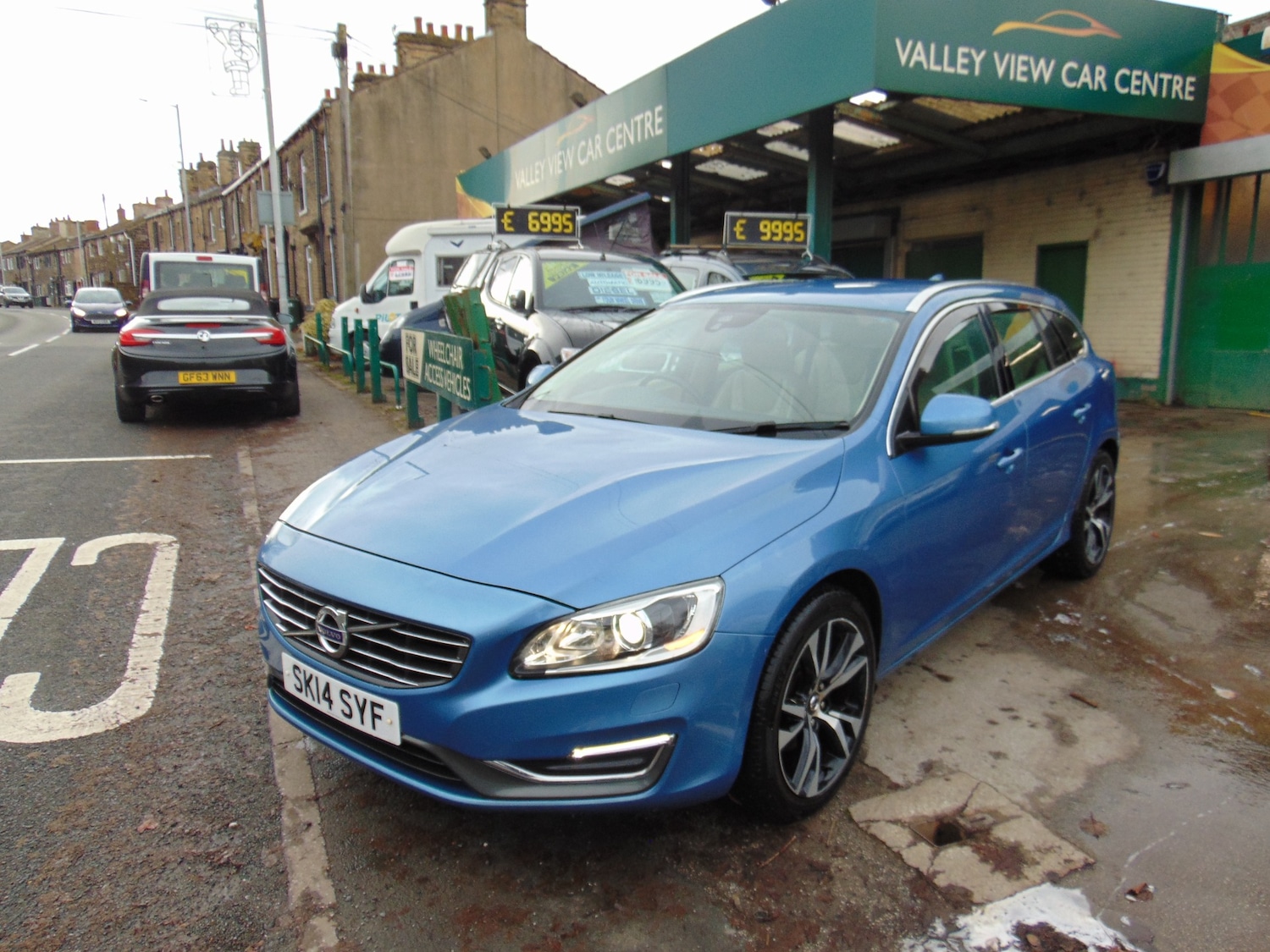 Used Volvo V60 2014 for sale - 76531596: Photo 2