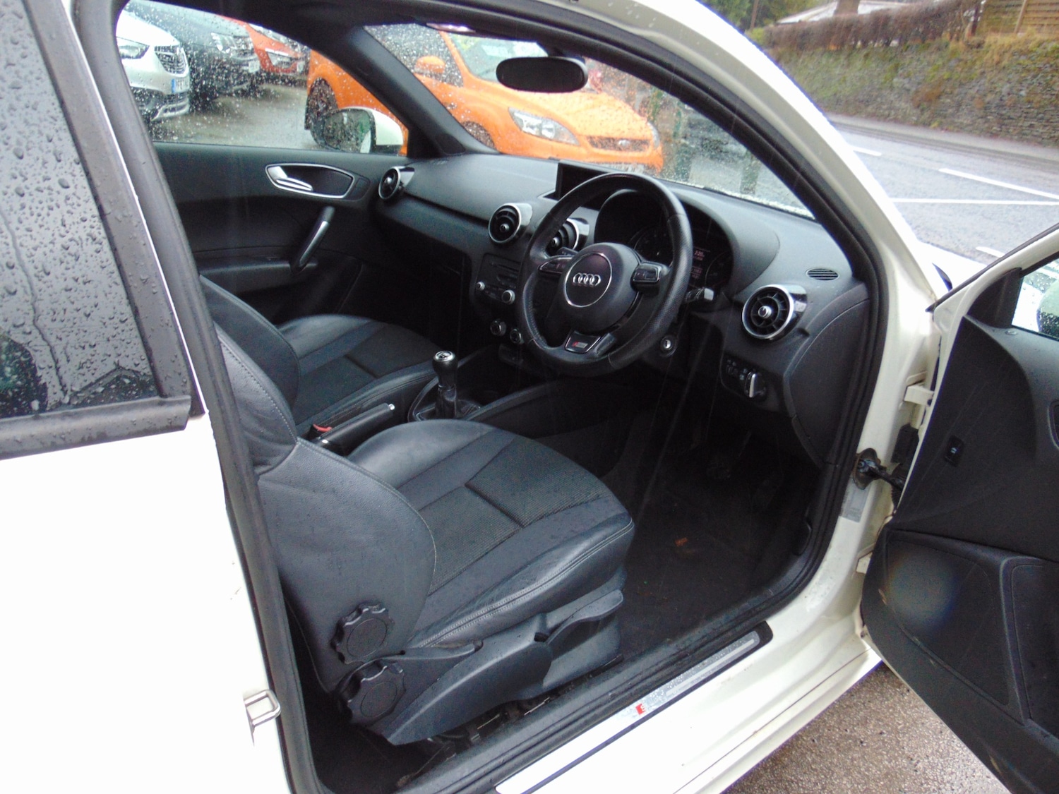 Used Audi A1 2012 for sale - 77170374: Photo 5