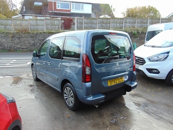 Used Peugeot Partner Tepee 2012 for sale - 76382711: Photo