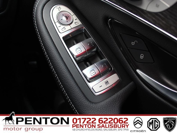 Used Mercedes-Benz GLC 2022 for sale - 75431573: Photo 31