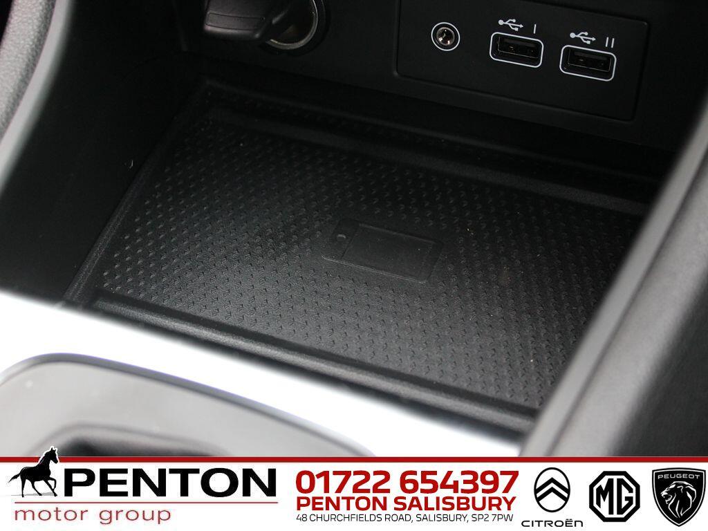 Used Renault Captur 2023 for sale - 76898680: Photo 15