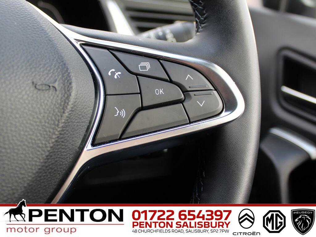 Used Renault Captur 2023 for sale - 76898680: Photo 20